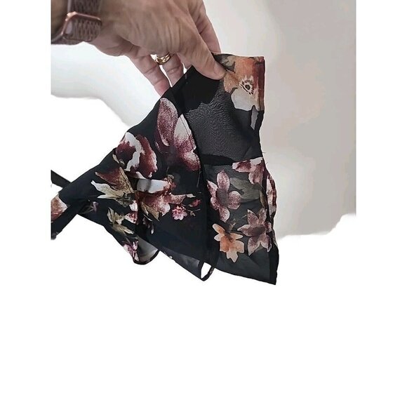 Roz & Ali Top Black Wine Floral 3/4 Ruffle Bell Sleeve Keyhole Petite Medium PM - Picture 5 of 9